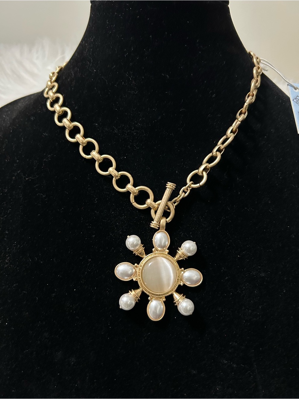 NWT, Atterri, 18”, Gold Tone, Pearl Sunburst Pendant Necklace - Women Jewelry